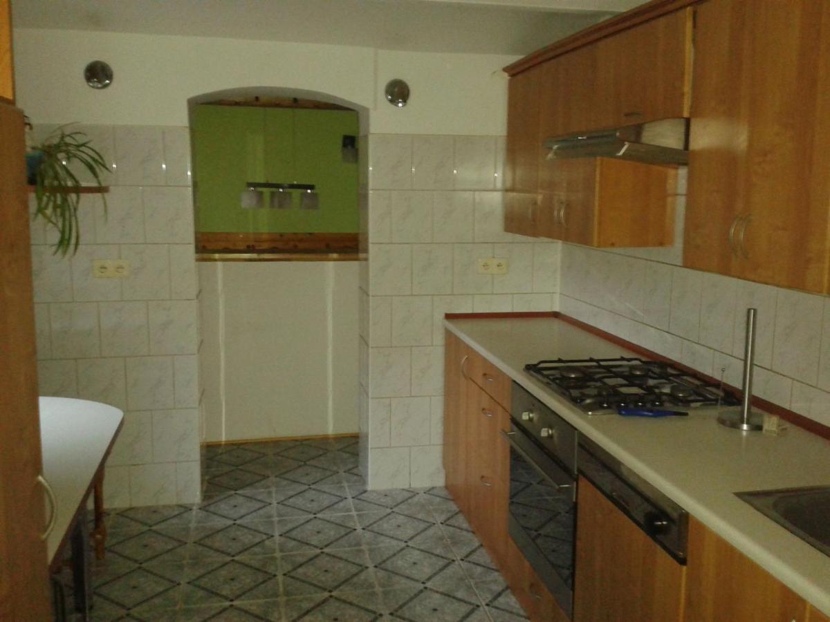 Spacious Holiday Home In Stara Kamienica With Pond Exterior photo